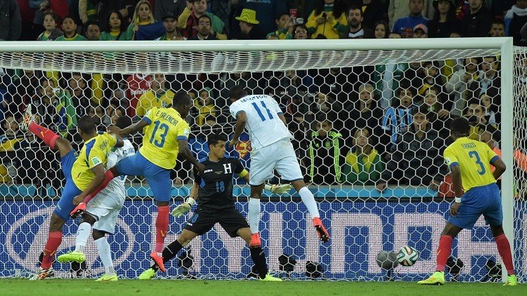 بالصور .. الإكوادور تنعش آمالها على حساب الهندوراس في مونديال 2014