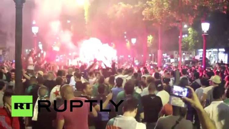 فرنسا..  فرحة عارمة للجزائريين في باريس بعد الانتصار التاريخي في المونديال (فيديو)