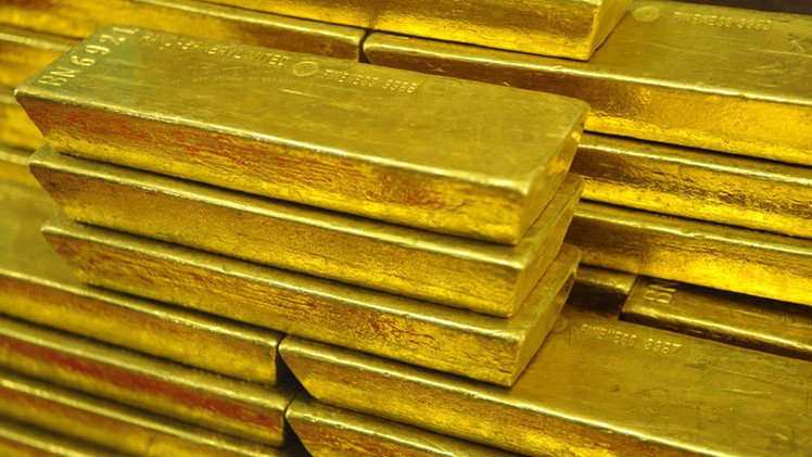 روسيا وتركيا تزيدان احتياطاتهما من الذهب