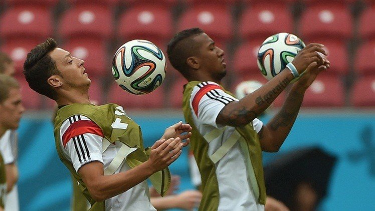 أمريكا تأمل بالعبور من بواية ألمانيا والبرتغال بانتظار المعجزة