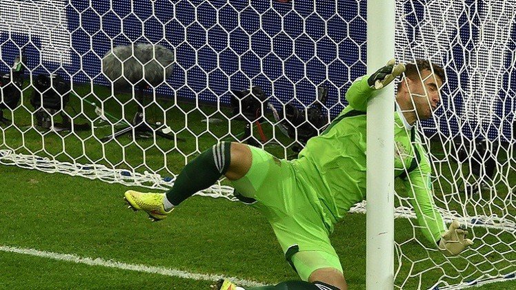 كابيلو يعتبر الليزر سبب تعادل روسيا أمام الجزائر في المونديال