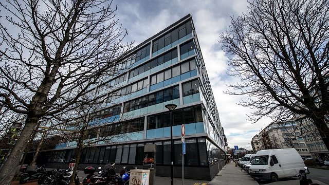 أول لقاء إيراني أمريكي مباشر في محادثات جنيف