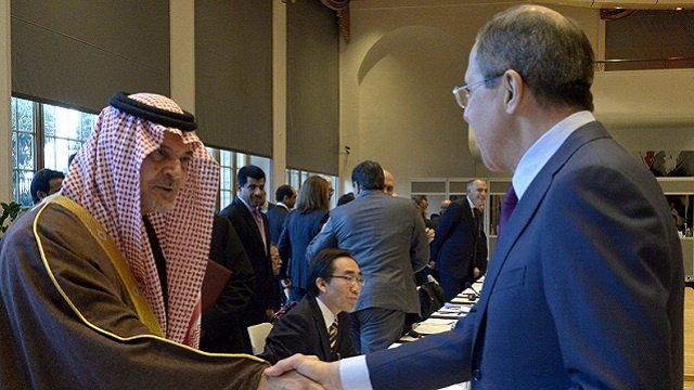 لافروف والفيصل يبحثان التسوية في سورية وغيرها من القضايا الإقليمية والدولية