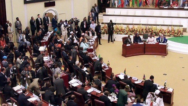 القادة الأفارقة يحصنون أنفسهم أثناء توليهم الحكم