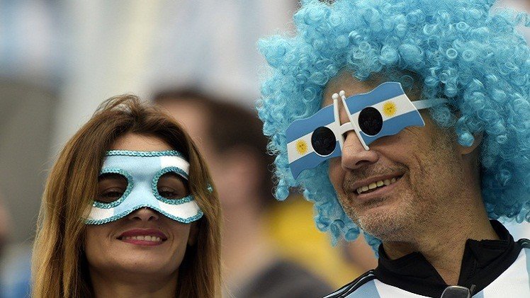التشكيلة الرسمية لمباراة الأرجنتين وهولندا