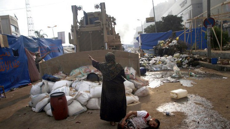 مصر.. مقتل 4 أشخاص بينهم شرطي في الذكرى الأولى لفض اعتصامي رابعة العدوية والنهضة