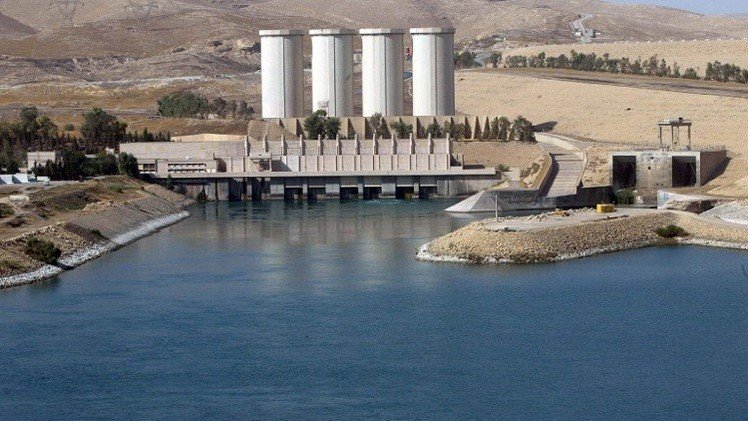 البيشمركة تعلن السيطرة على سد الموصل مع استمرار الغارات الأمريكية على المسلحين