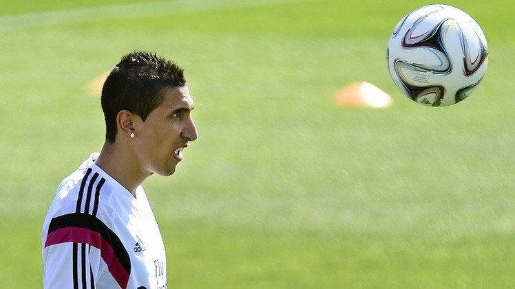 دي ماريا تائه بين ثلاثي "برمودا" الملوك والأمراء والشياطين الحمر