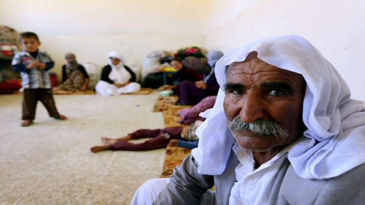 نجل زعيم طائفة الإيزيديين يدعو إلى وقف إبادة هذه الطائفة في العراق