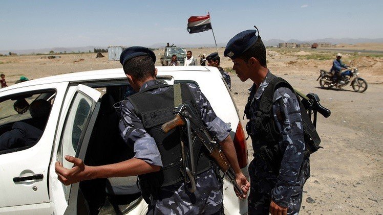 الرئيس اليمني يدعو الجيش إلى "اليقظة العالية" لمواجهة هجمات الحوثيين
