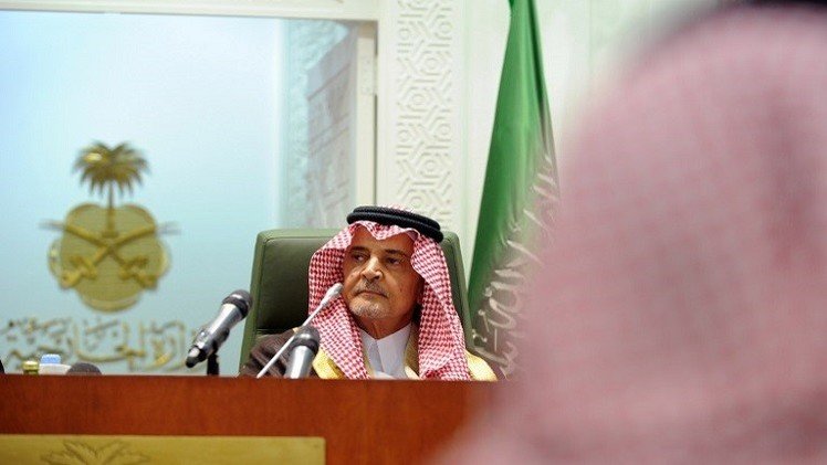 مسؤولون سعوديون يزورون الدوحة قبل اجتماع خليجي مهم