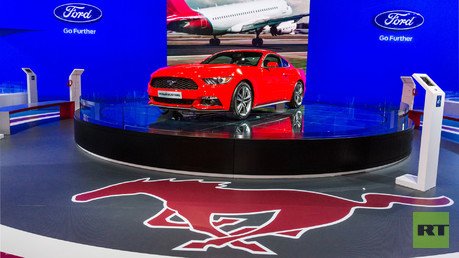 FORD MUSTANG
