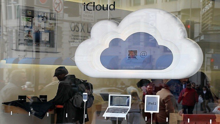 قيمة أسهم آبل تتراجع 4 % بعد فضيحة الصور العارية