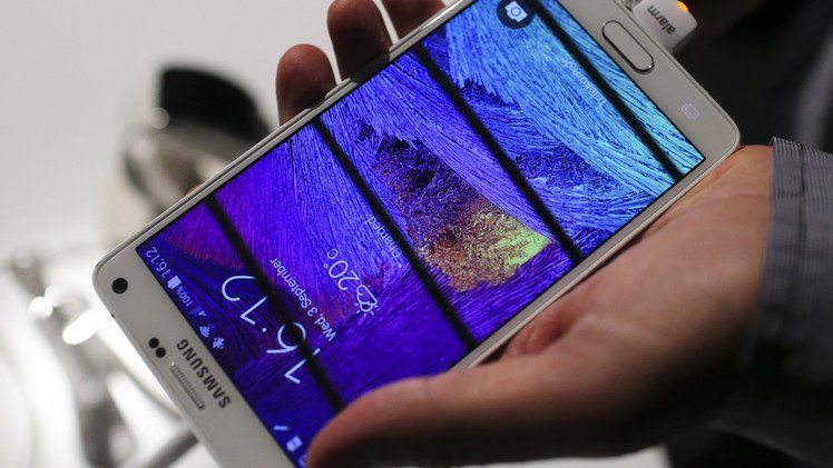 منتجات شركة سامسونغ في معرض IFA 2014: ساعة ذكية و جهاز "Galaxy Note 4" وخوذة افتراضية