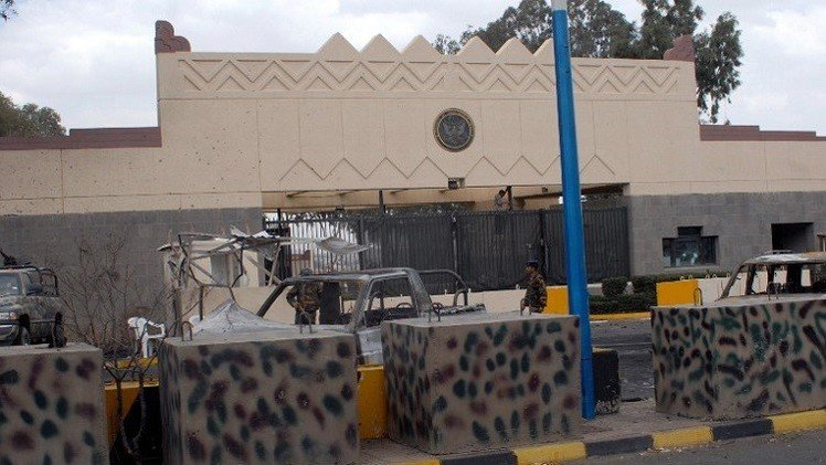 واشنطن ترحل دبلوماسيين وموظفين من سفارتها في صنعاء 