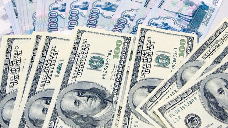 الدولار يجدد تسجيل مستويات قياسية أمام الروبل 