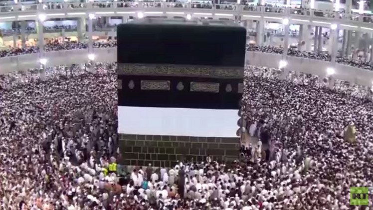 حجيج مسلمي روسيا في البقاع المقدسة يؤدون الركن الخامس