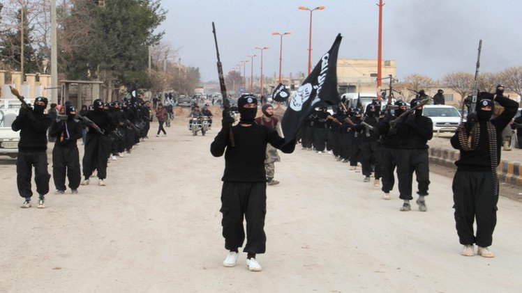 صحيفة ألمانية : عناصر "الدولة" يحاولون الحصول على لجوء إنساني في أوروبا لتنفيذ عمليات إرهابية