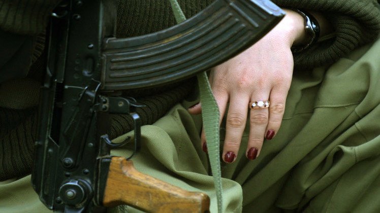  كردية تفجر نفسها بعناصر "الدولة الإسلامية "