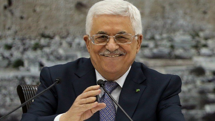 عباس يرحب بتصريحات باريس واستكهولم إزاء الاعتراف بالدولة الفلسطينية  