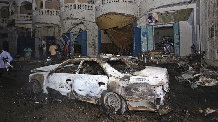 5 قتلى و7 جرحى بانفجار سيارة ملغومة في مقديشو 