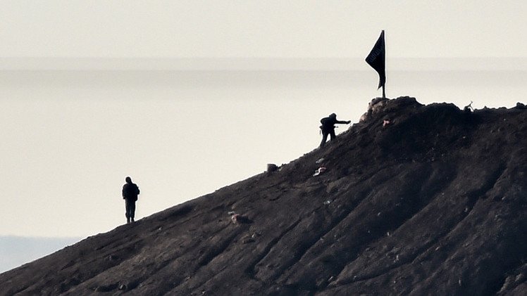 أنباء عن وجود 3 طائرات حربية بحوزة "داعش"