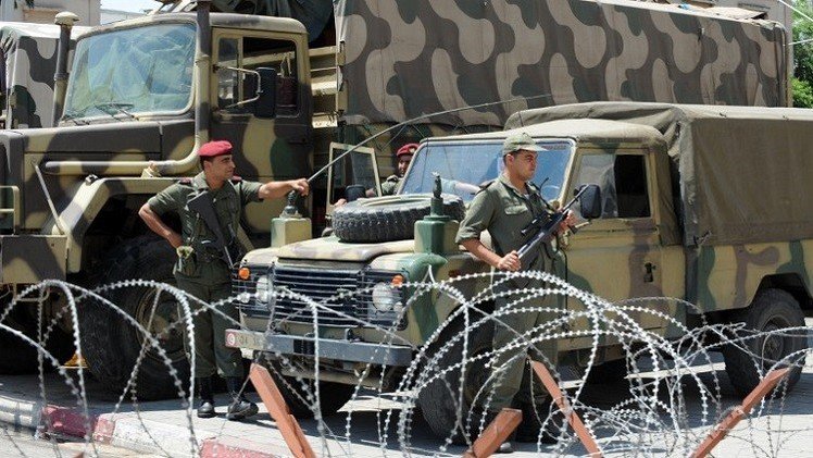 مقتل عنصر من الحرس التونسي في اشتباكات مع مسلحين