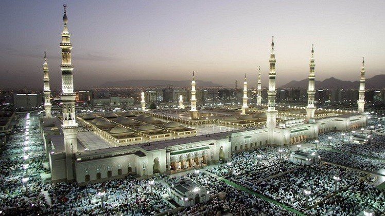 مسلمو  العالم يستقبلون سنة هجرية جديدة 