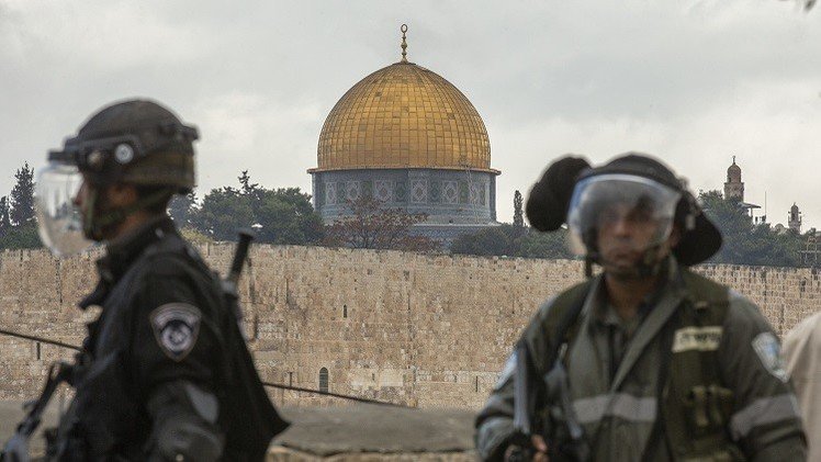 فتح بوابات المسجد الأقصى مع فرض قيود  