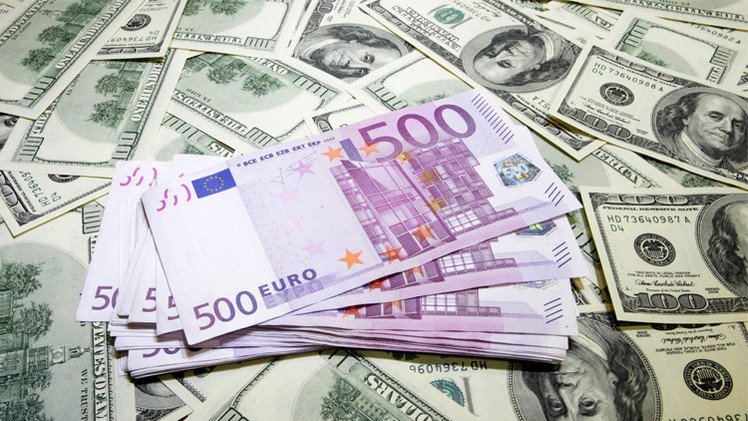 المركزي الروسي يتخلى عن التدخلات النقدية غير المحدودة لضبط سعر صرف الروبل