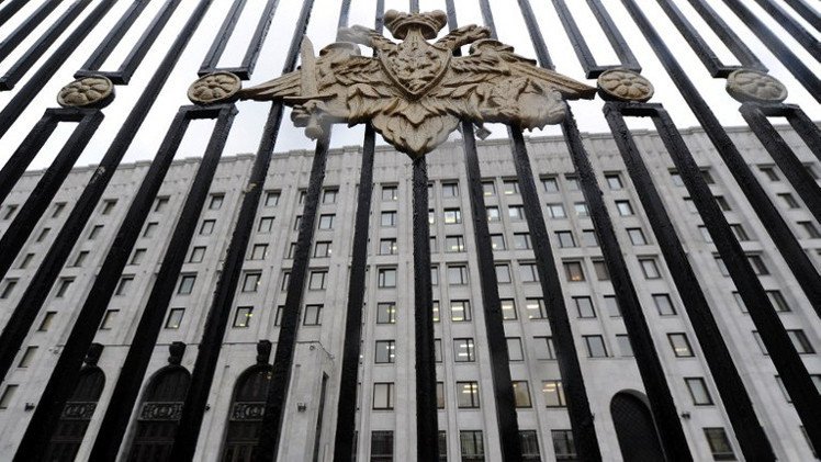"الدفاع الروسية" تنفي مزاعم اقتراب قواتها من حدود أوكرانيا 