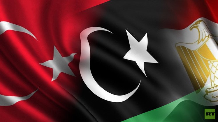 القاهرة تدعم القوى العلمانية وأنقرة القوى الإسلامية