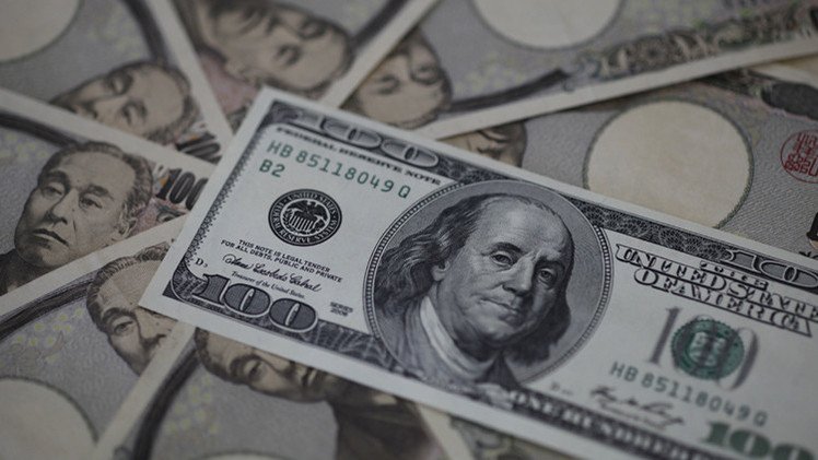 الين يتعافى من أدنى مستوياته في سبع سنوات أمام الدولار