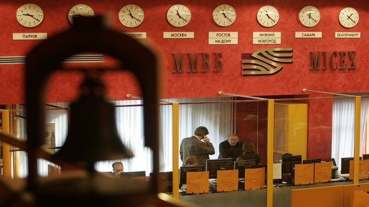 انخفاض المؤشرات الروسية على خلفية تراجع أسعار الذهب الأسود 