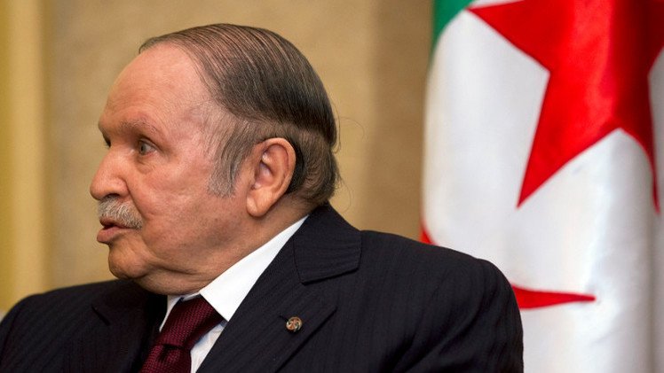 بوتفليقة يدخل المستشفى في فرنسا