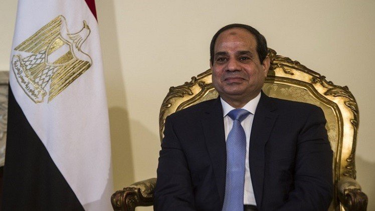 السيسي: ندرس إمكانية العفو عن 2 من صحفيي الجزيرة
