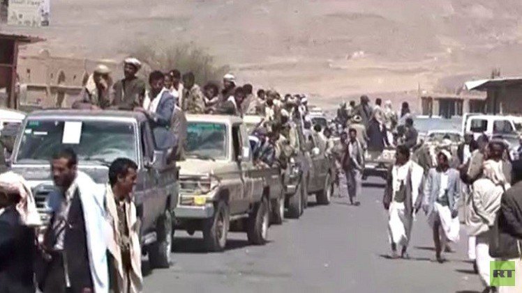 أنباء عن تنسيق بين حكومة صنعاء والحوثيين