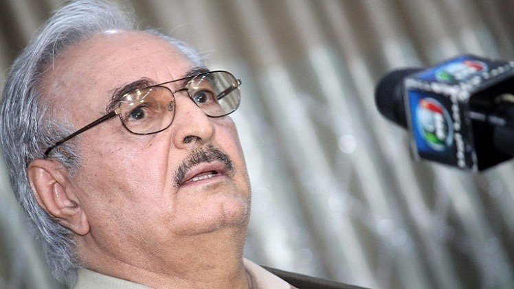 البرلمان الليبي يعيد اللواء حفتر إلى المؤسسة العسكرية