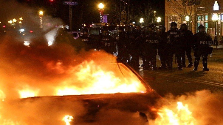 حاكم ميزوري: أكثر من 2200 من أفراد الحرس الوطني سينتشرون في مدينة سانت لويس