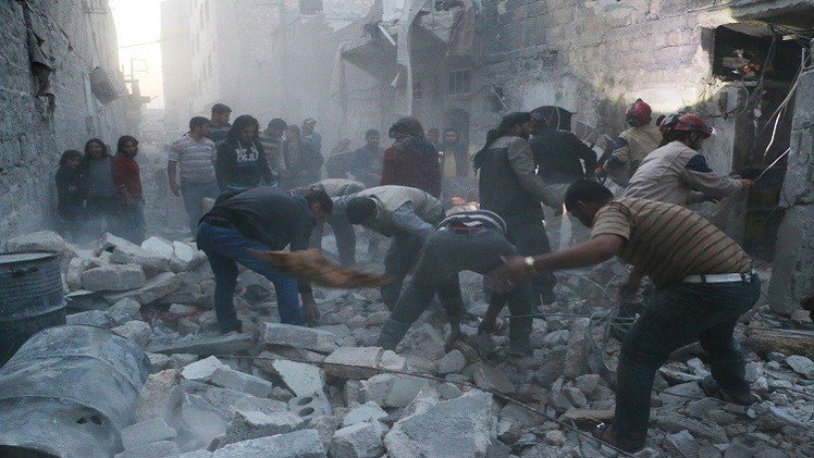 مقتل وإصابة أكثر من 300 شخص في قصف للرقة بسوريا
