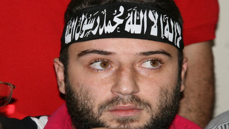 المخابرات اللبنانية تطالب عين الحلوة بتسليم المولوي والأسير وشاكر