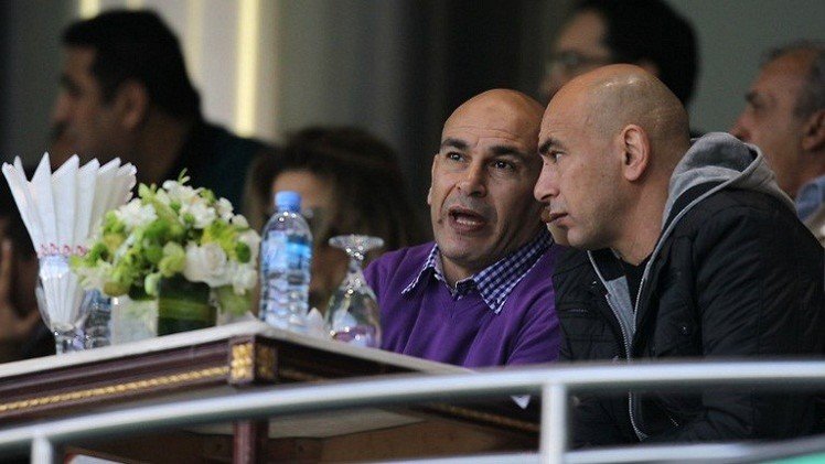 إبراهيم حسن يعتدي على مصور في لقاء الاتحاد السكندري والأسيوطي (فيديو)