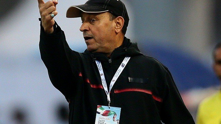 المنتخب العراقي يقيل مدربه حكيم شاكر