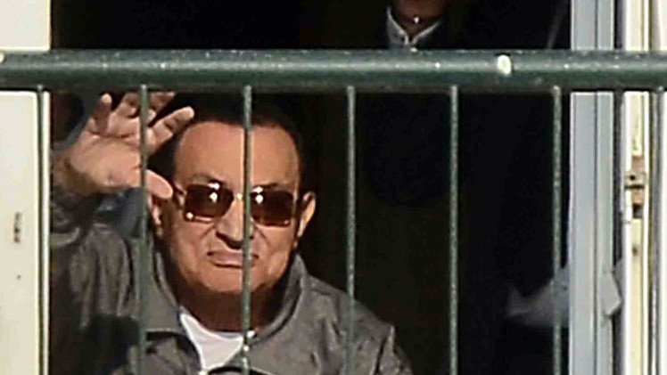 النائب العام المصري يكلف ببدء إجراءات الطعن ببراءة مبارك