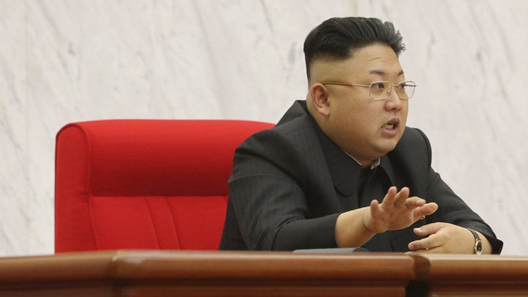 الزعيم الكوري الشمالي يحظر على المسؤولين في بلاده تدخين السجائر الأجنبية
