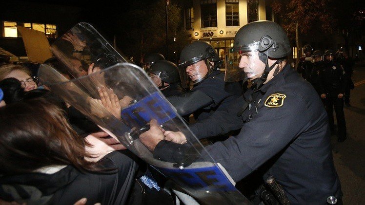 الشرطة الأمريكية تعتقل 232 شخصا بولاية كاليفورنيا خلال يومين