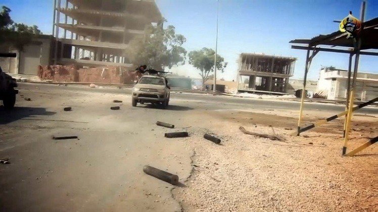 اندلاع اشتباكات عنيفة ببنغازي وقوات الجيش تحاصر منطقة الليثي