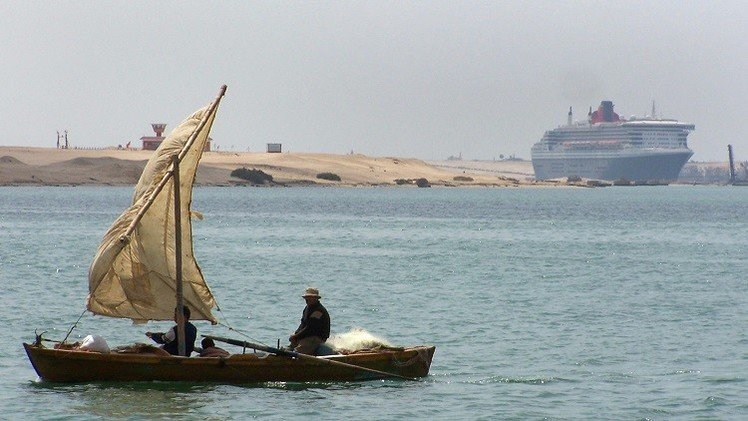 مصرع 15 صيادا وفقدان 18 في السويس