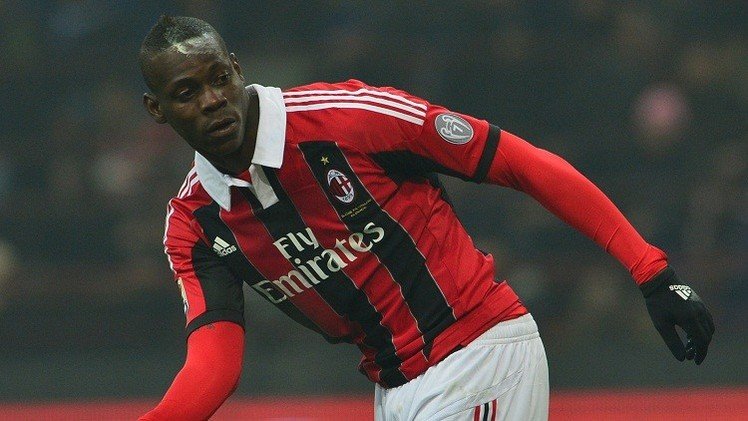 مانشيني يطالب بعودة السوبر ماريو بالوتيلي لإنتر ميلان
