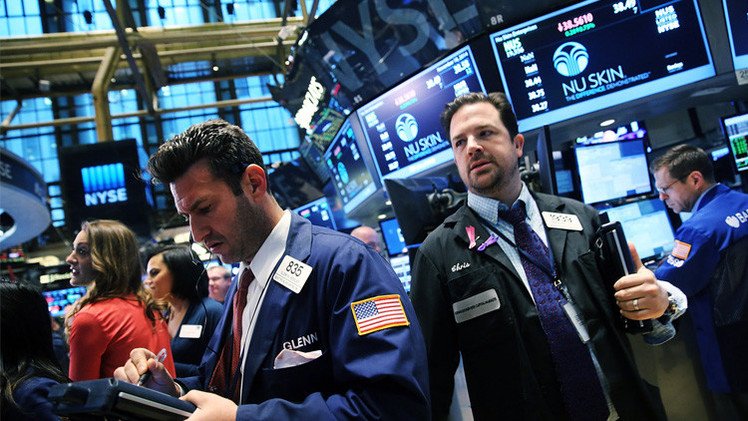 الأسهم الأمريكية تبدأ التداولات على ارتفاع بعد استقرار أسعار النفط 